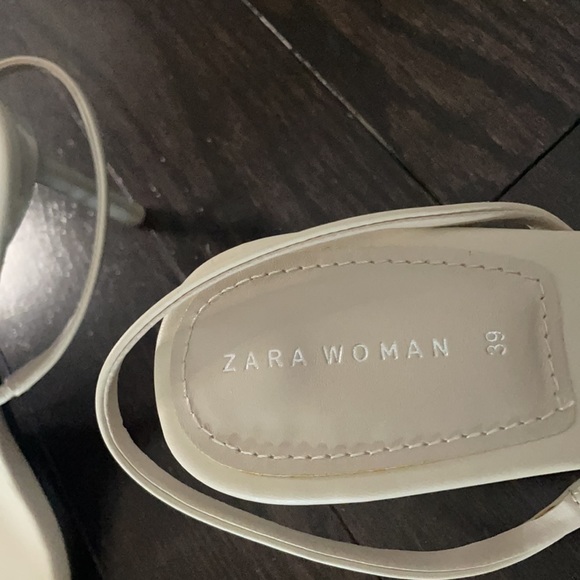 ZARA PERSPEX HEELS - Picture 4 of 4